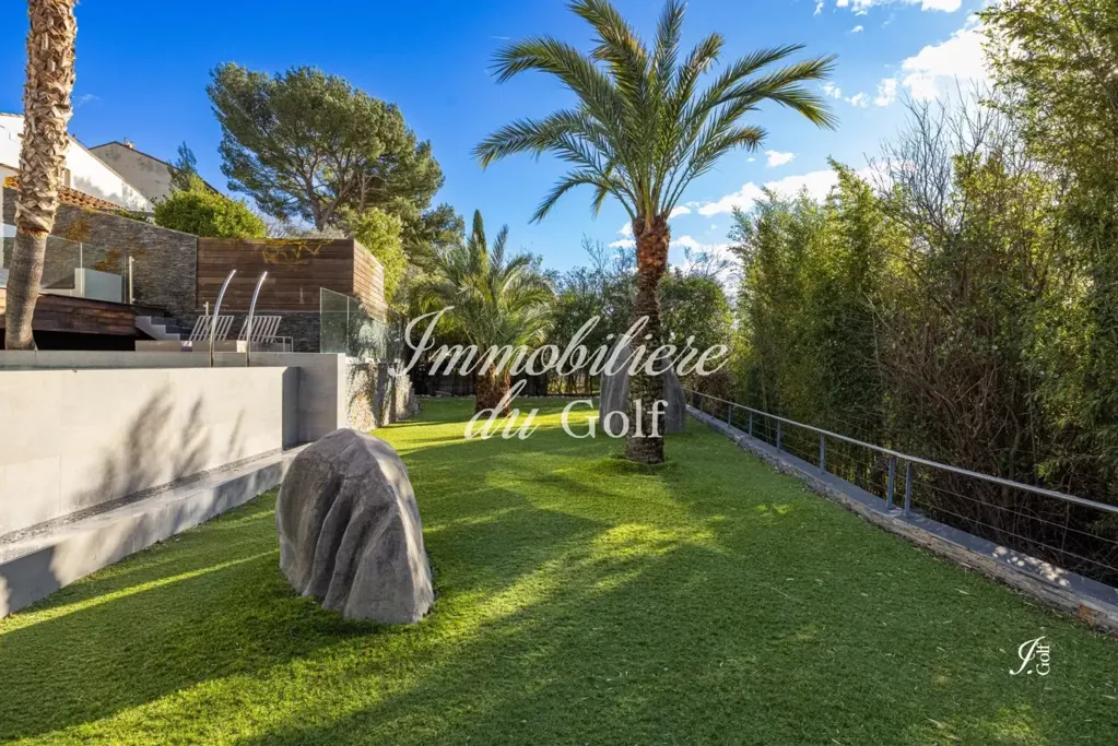 Jardin - Villa Contemporaine avec Piscine à Allauch