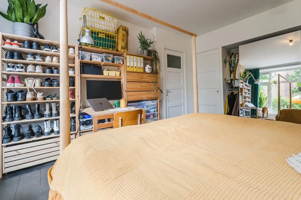 Magamistoad - Charming Ground Floor Apartment with Garden in Carnisse