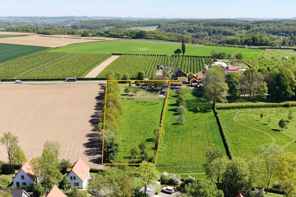 Vue aérienne - Historic Villa with Extensive Garden in Noorbeek