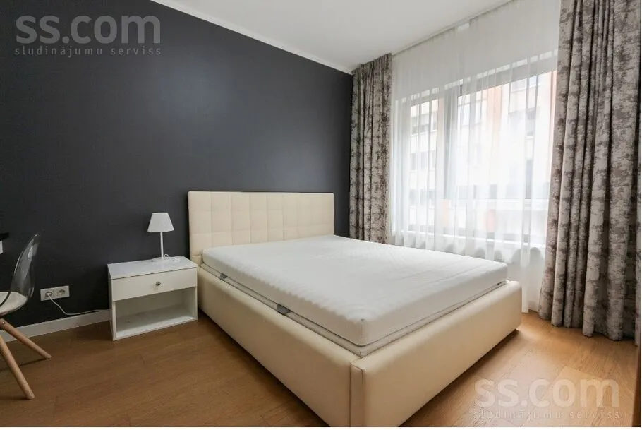 Chambres - Modern 2-Bedroom Apartment with Balcony in Riga Centre