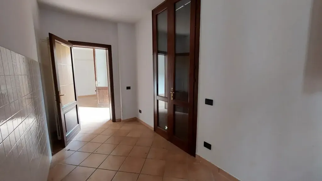 Esik - Historic Villa with Garden in Lendinara