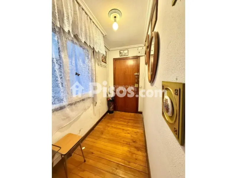 Esik - Ground Floor Flat with Ascender in Santander