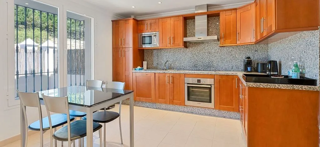 Cuisine - Duplex Adjoined Chalet with Pool in Atalaya, Estepona