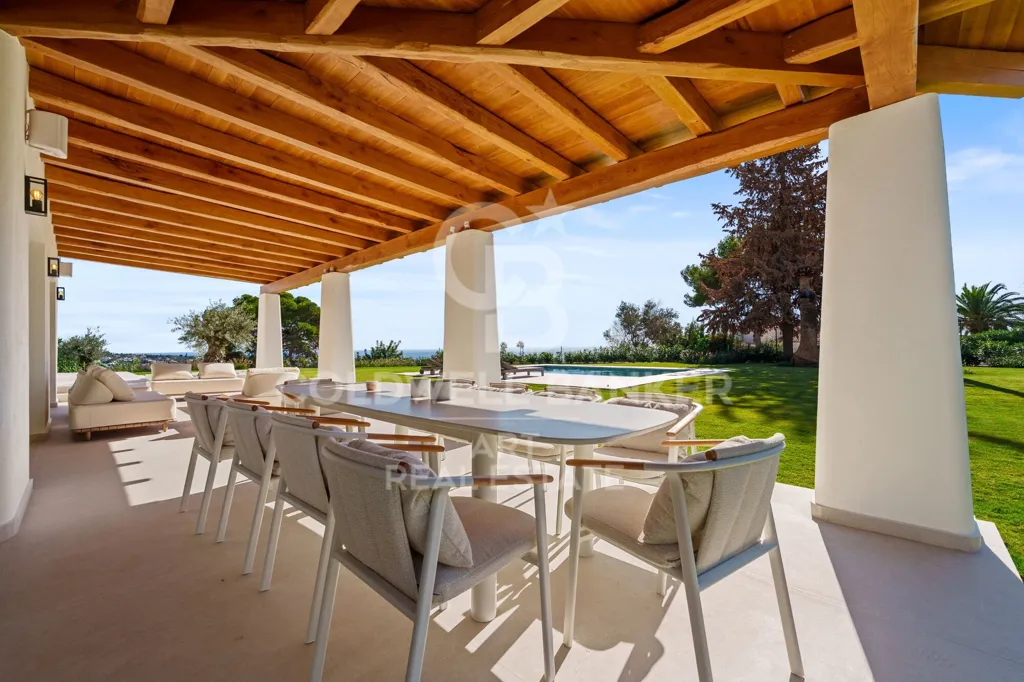 Terrass - Villa with Sea View in El Rosario, Marbella