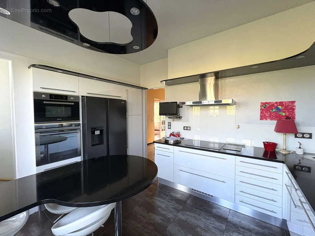 Cuisine - Maison avec Jardin Arboré à BAZAS