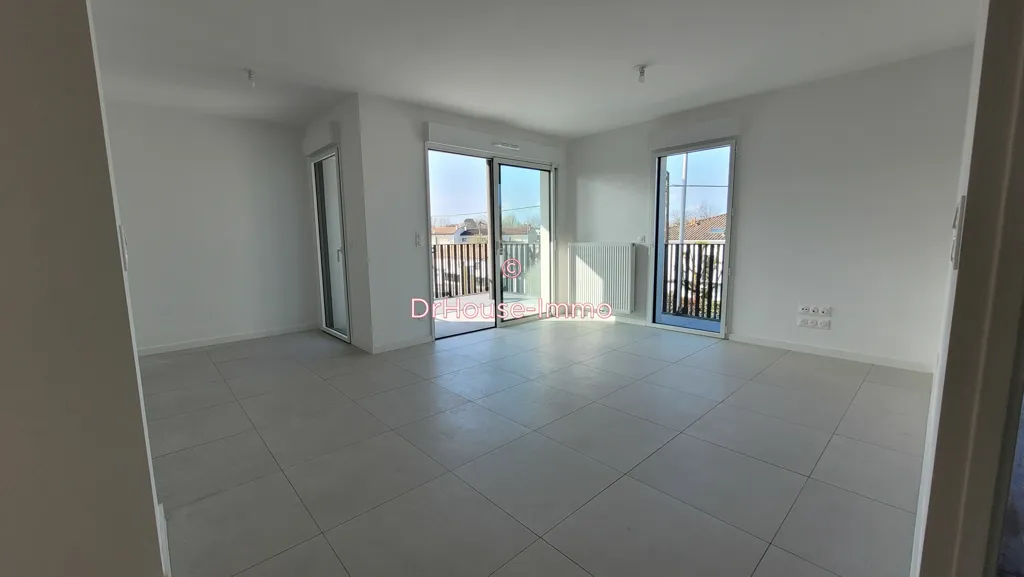 Pièces - Appartement Duplex avec Balcon à Pessac