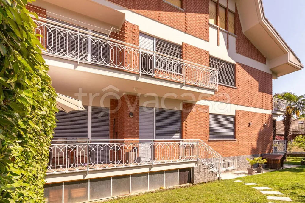 Extérieur - Apartment with Terraces in Rosta