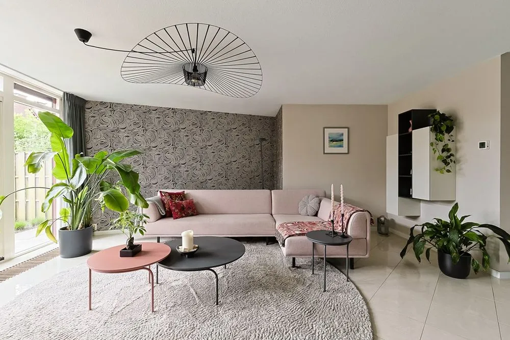 6-room house in Alphen Aan Den Rijn