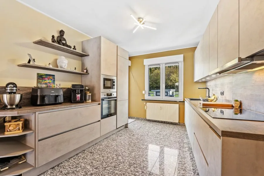 Cuisine - Appartement 5 Pièces avec Balcon à Rodange