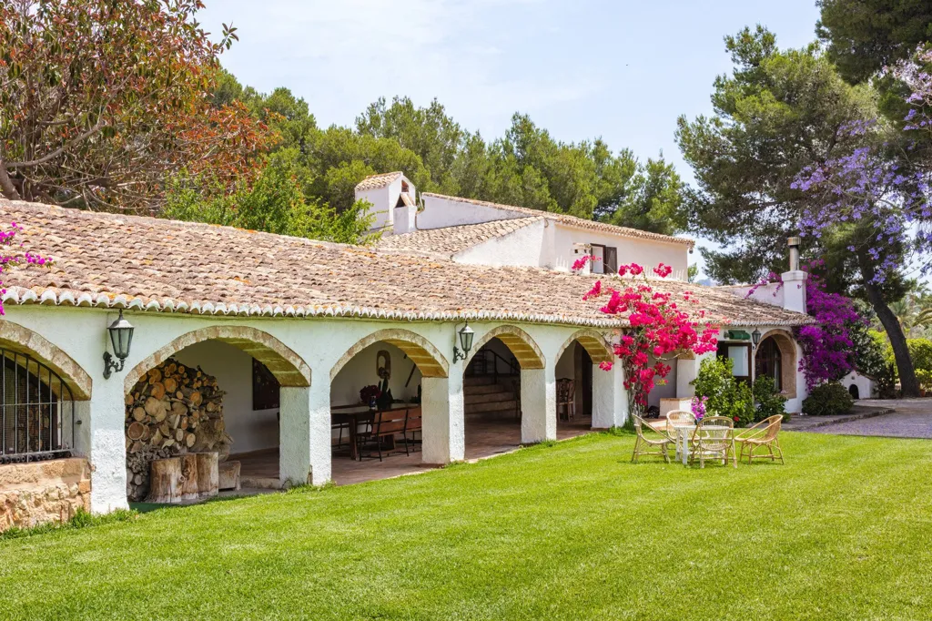 Terrass - 18th-Century Finca with Pool in Jávea