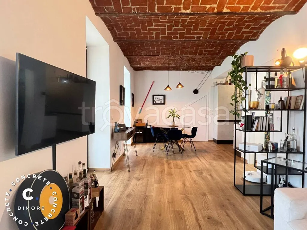 Elutuba - Ground Floor Apartment with Private Garden in Chieri
