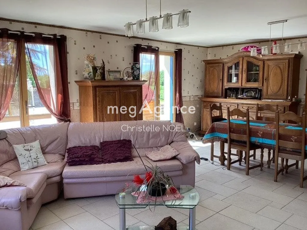 Soggiorno - Ground Floor House with Constructible Garden in La Taillée