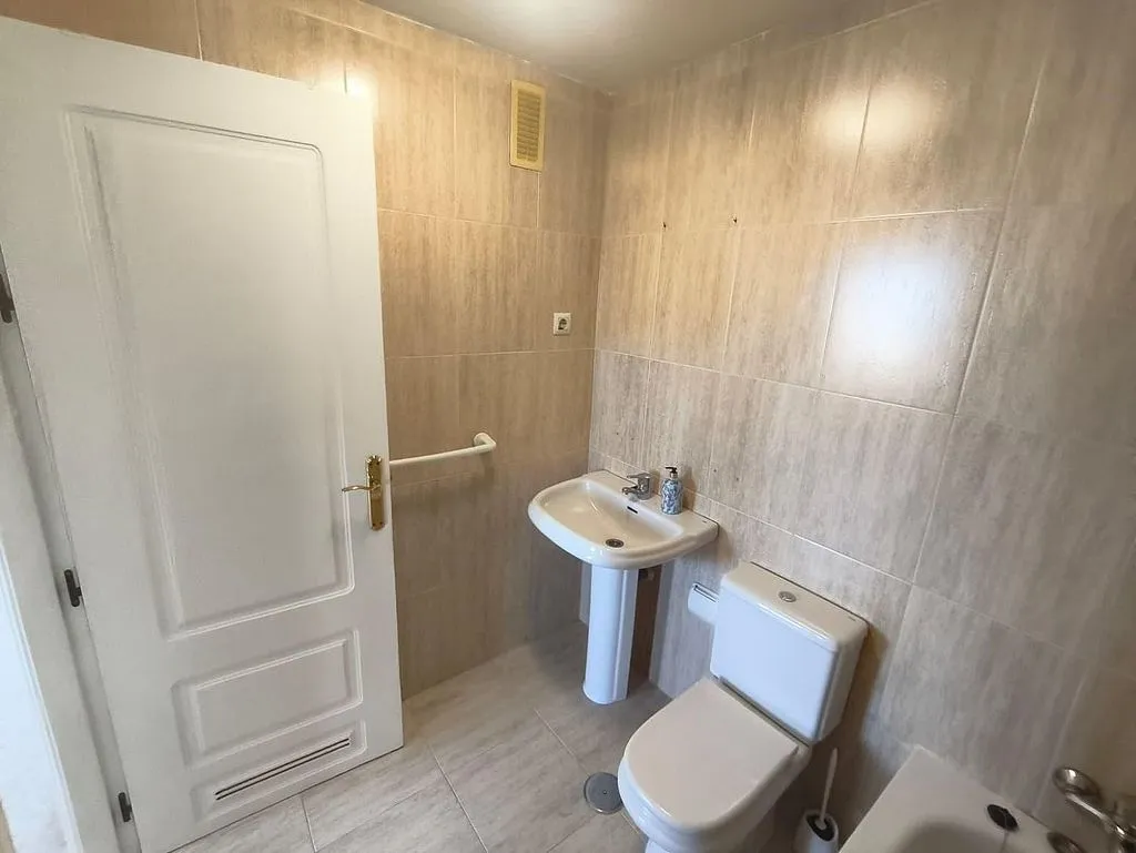 Vannitoad - Apartment with Garage in La Goleta, Málaga