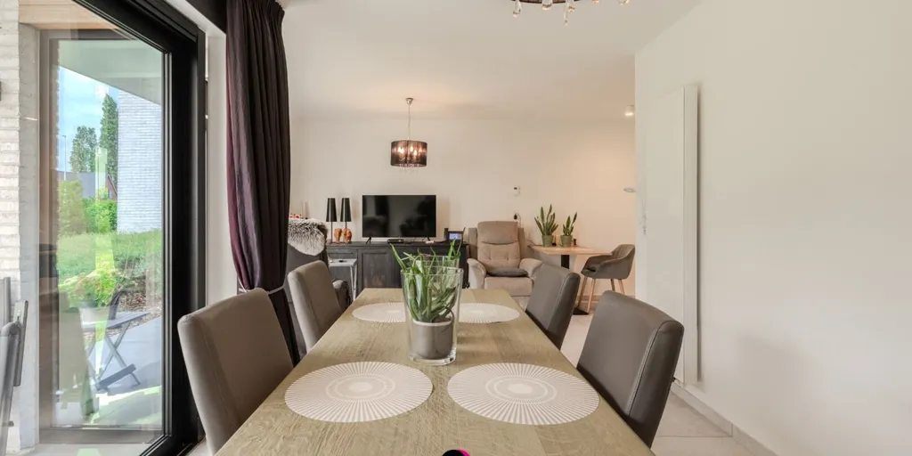 Söögituba - Service Flat with Terrace in Varsenare