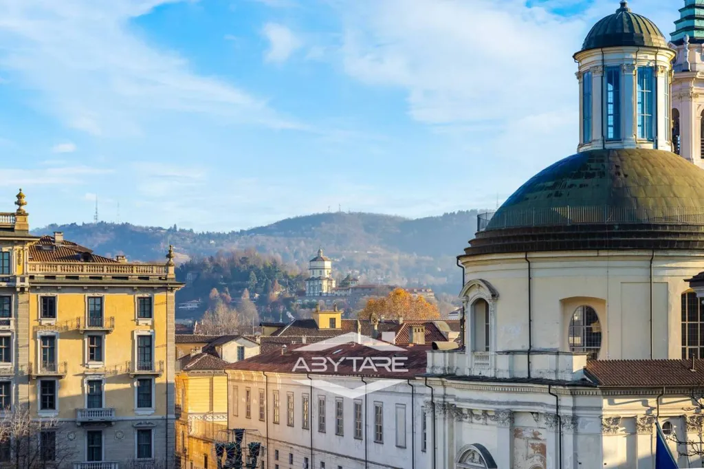 Historic Apartment with Mole View in Turin