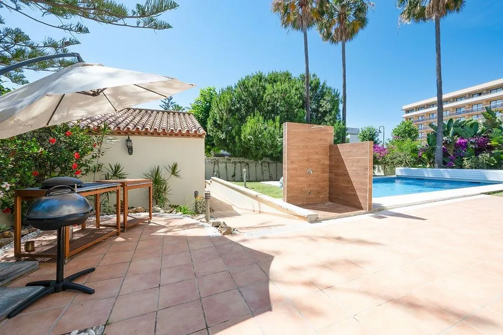 Piscine - Andalusian Villa with Pool in La Cala de Mijas
