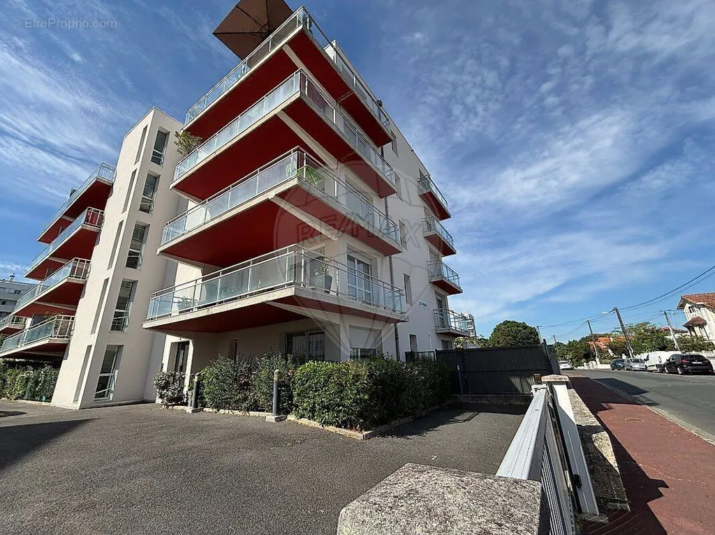 Esterno - 1-Bedroom Flat with Terrace in 2013 Residence