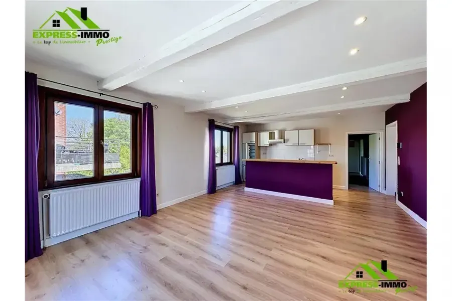 Soggiorno - Mixed-Use Apartment with Workspace in Mont-Saint-Guibert
