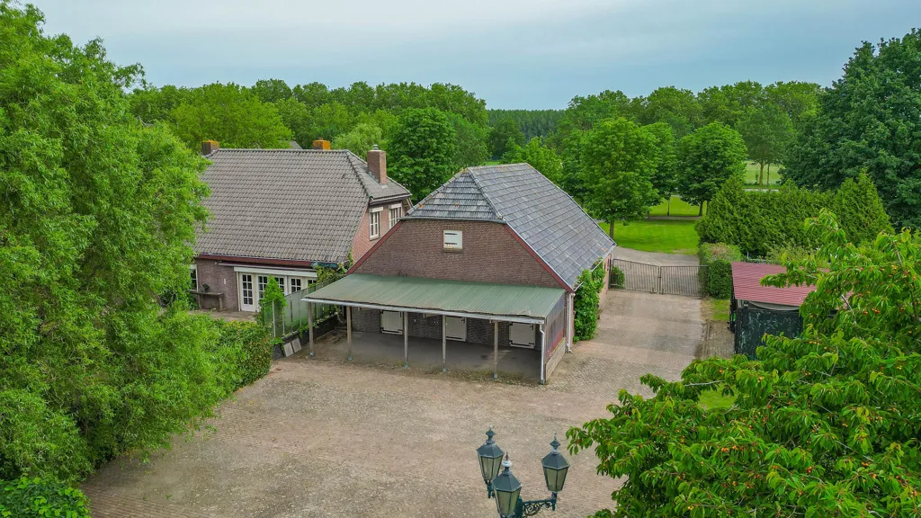 Õhuvaade - Villa with Stables in Ewijk