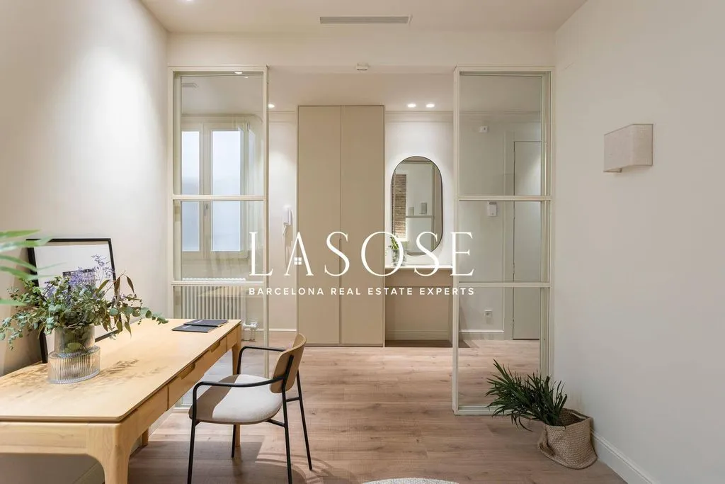 Kabinet - Luxury Apartment in Eixample Dret, Barcelona