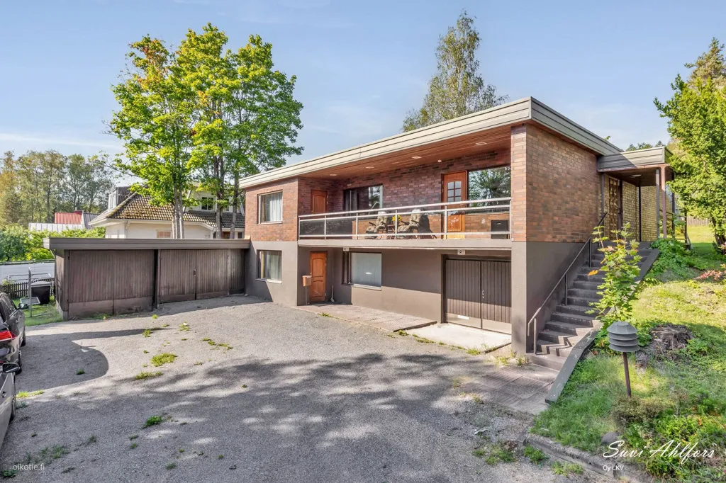 Extérieur - 1970s House with Pool in Perttilä