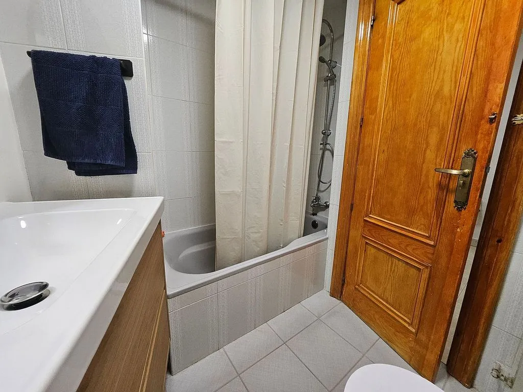 Bathrooms - Ground Floor Flat with Patio in El Espinar