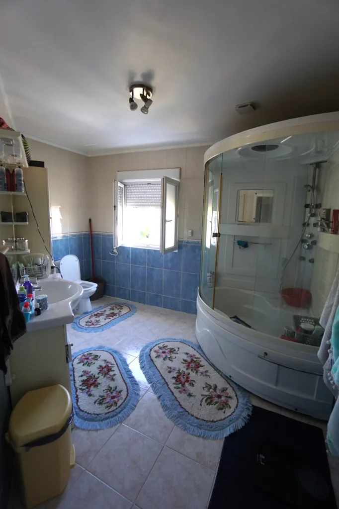 Salles de bain - Pavillon + Appartement Indépendant à Aulnay-sous-Bois