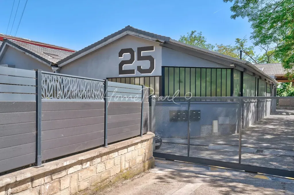 Exterior - Loft Villa with Terrace in Parc des Côteaux d'Avron