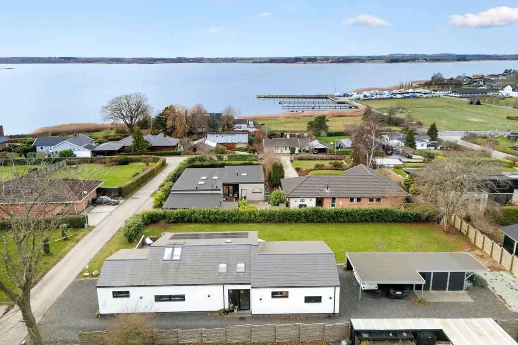 Õhuvaade - Eco-Friendly House with Fjord View in Jyllinge
