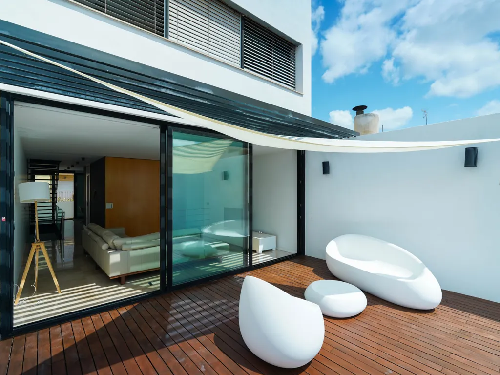 Terrasse - Architect-Designed House with Studio in Almoradí