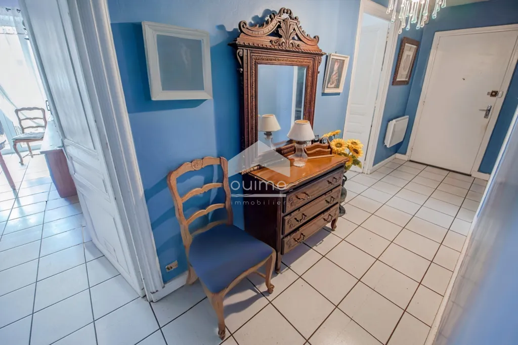 Esik - Duplex Apartments with Mountain View in Vals-les-Bains