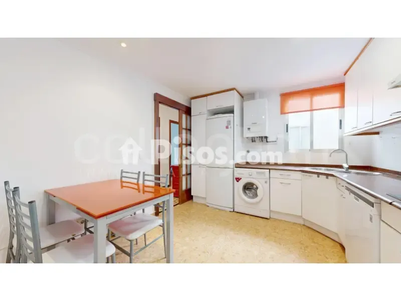 Cucina - Ample Apartment with Terrace in Carrer de Císcar