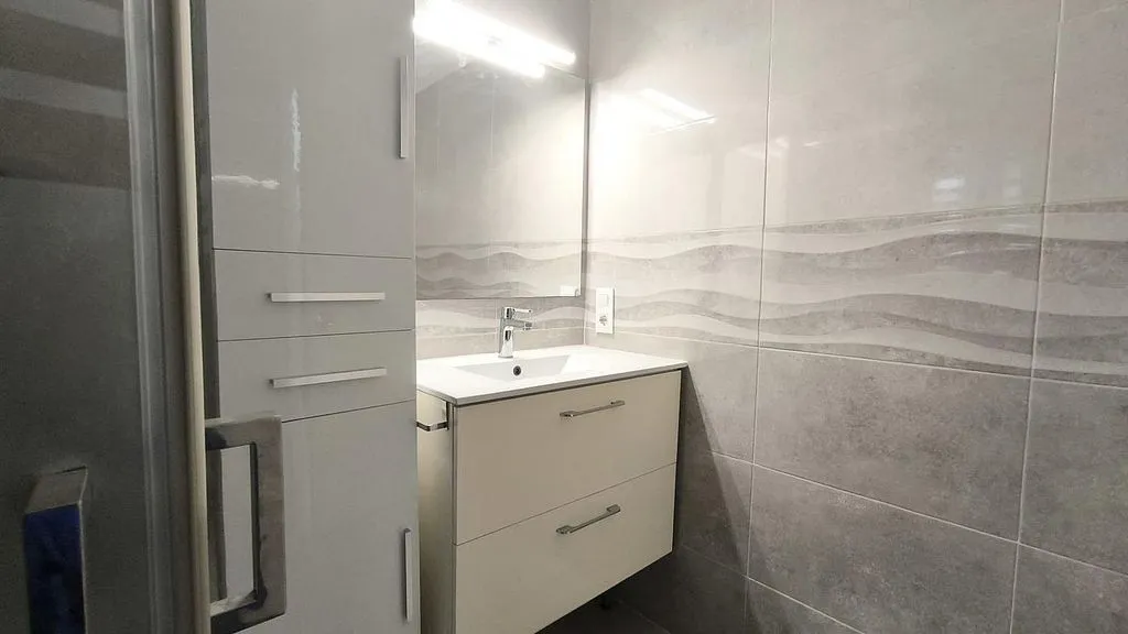 Salles de bain - 1-Bedroom Flat with Balcony in Camas