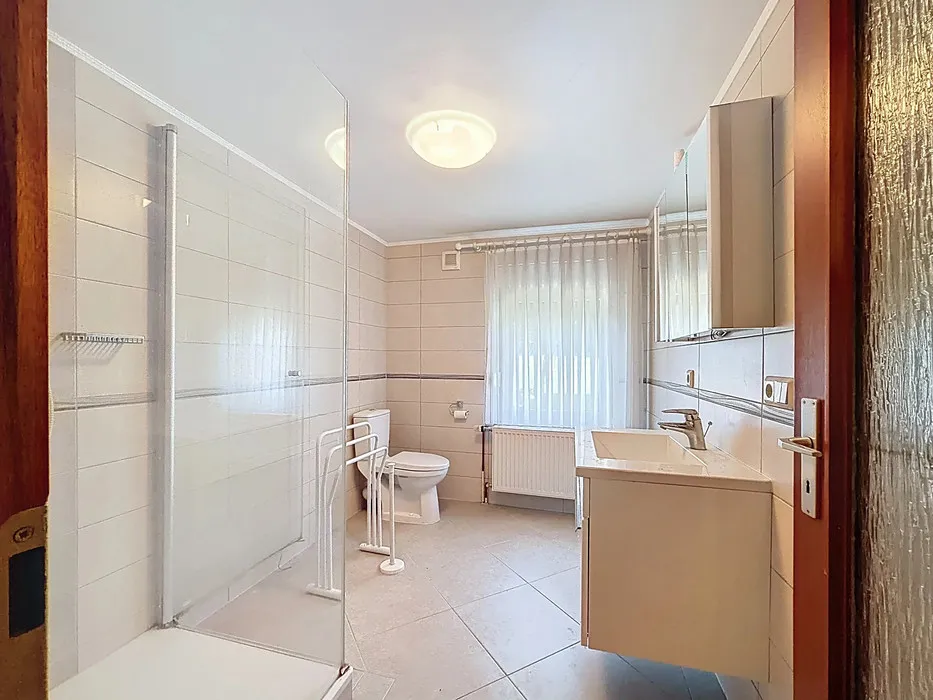Vannitoad - Renovatable House with Garden in Ettelbruck