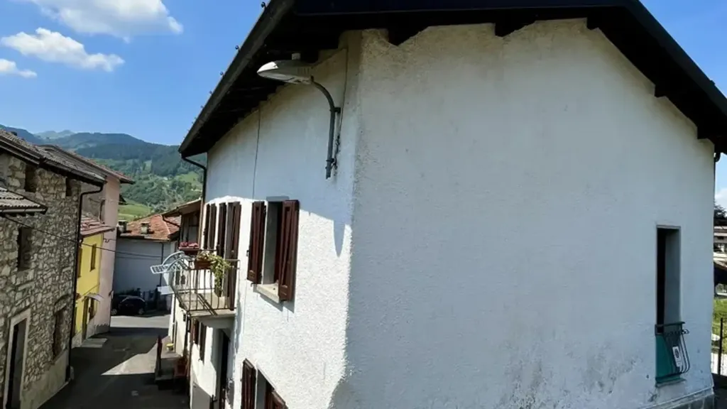 Exterior - Independent House with Garden in Valle Intelvi