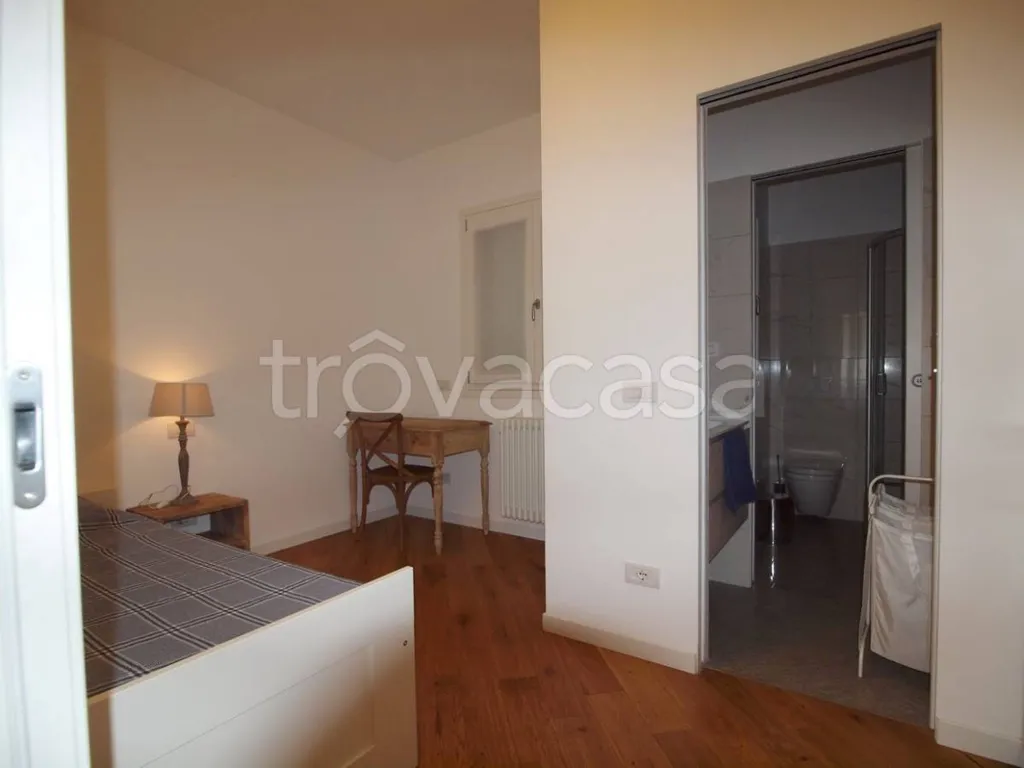 Magamistoad - Fully Furnished Flat in Central Varese