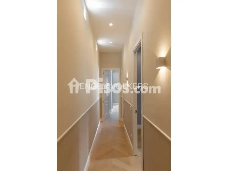 Recibidor - Fully Renovated Apartment with Balcony in Justicia