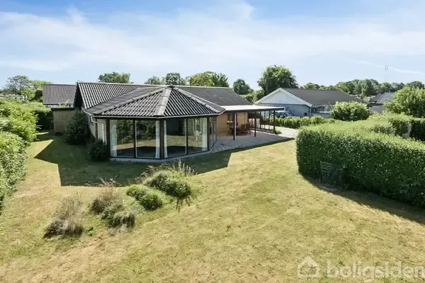 Õhuvaade - Large Villa for Modernisation in Albertslund