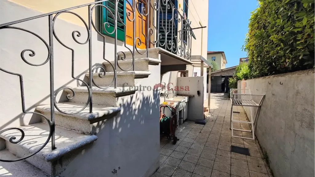 Pièces - Historic Villa with Private Garden in Lucca