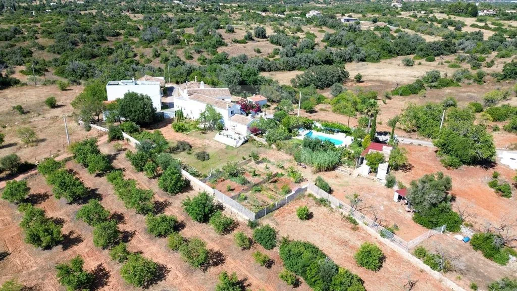 Vista aerea - Rustic House with Pool in Pêra, Algarve