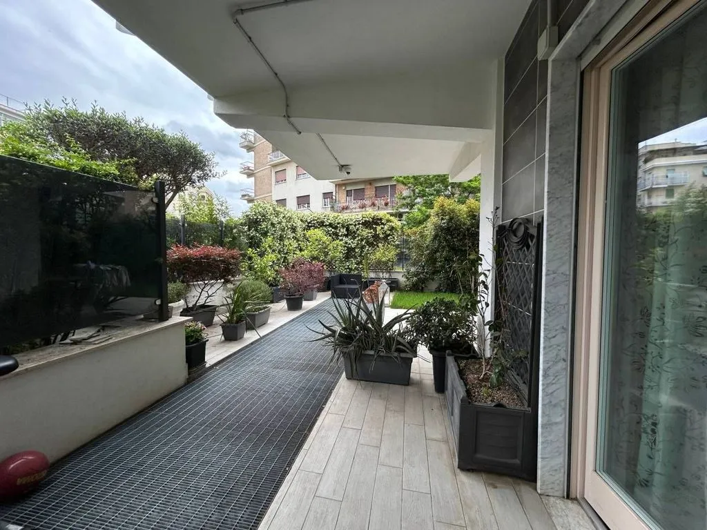 Terrasse - Luxury Flat with Private Garden in Monteverde, Rome