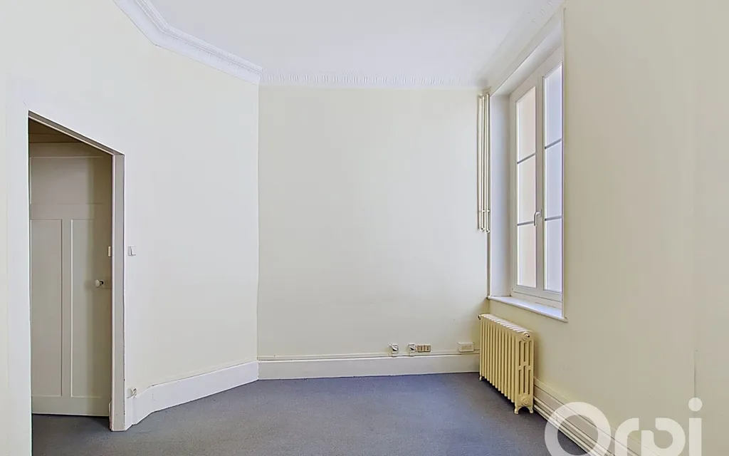 Pièces - Appartement T5 avec Cour Intérieure à Nancy