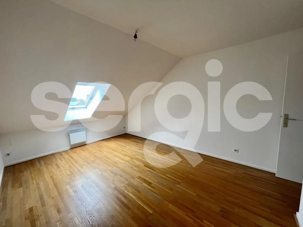 Pièces - Appartement Type 3 avec Place de Parking près de la Rue des Jacobins