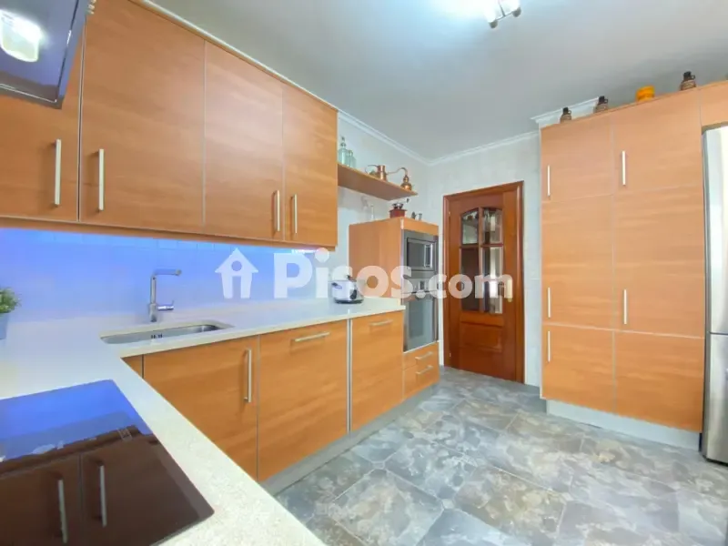 Cuisine - Apartment with Balcony in Algorta Centre
