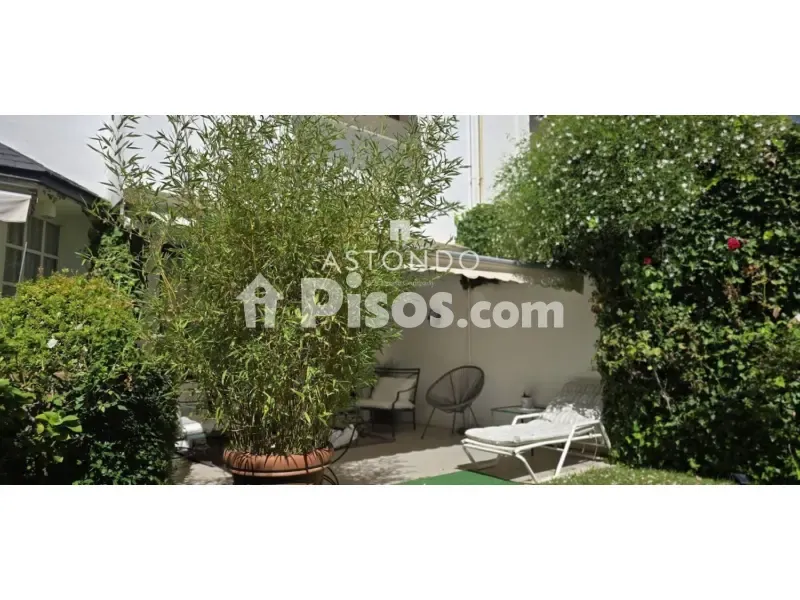 Terrass - Chalet with Pool in Parque Conde de Orgaz