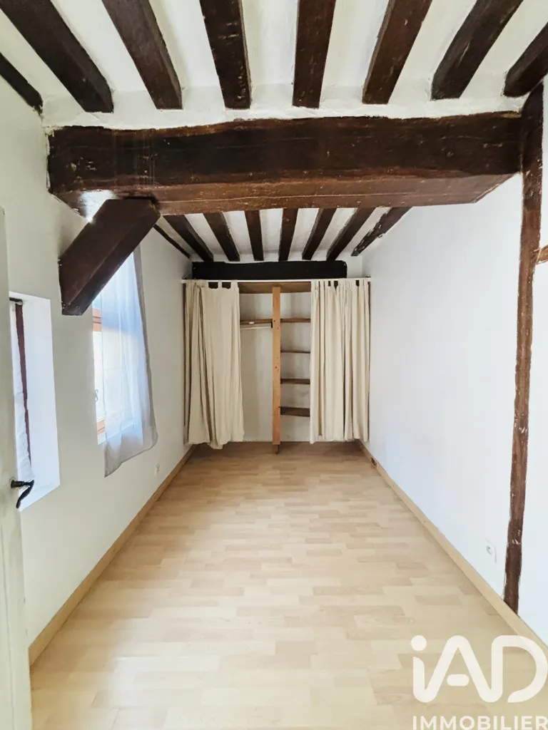 Toad - 3-Piece Apartment in Compiègne Centre