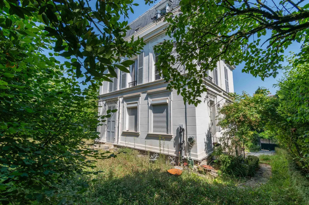 Esterno - Historic House with Garden in Montmorency Centre