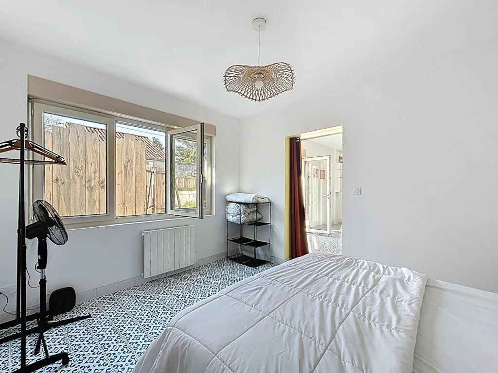 Magamistoad - Ground Floor House with Terrace in Rochefort Centre