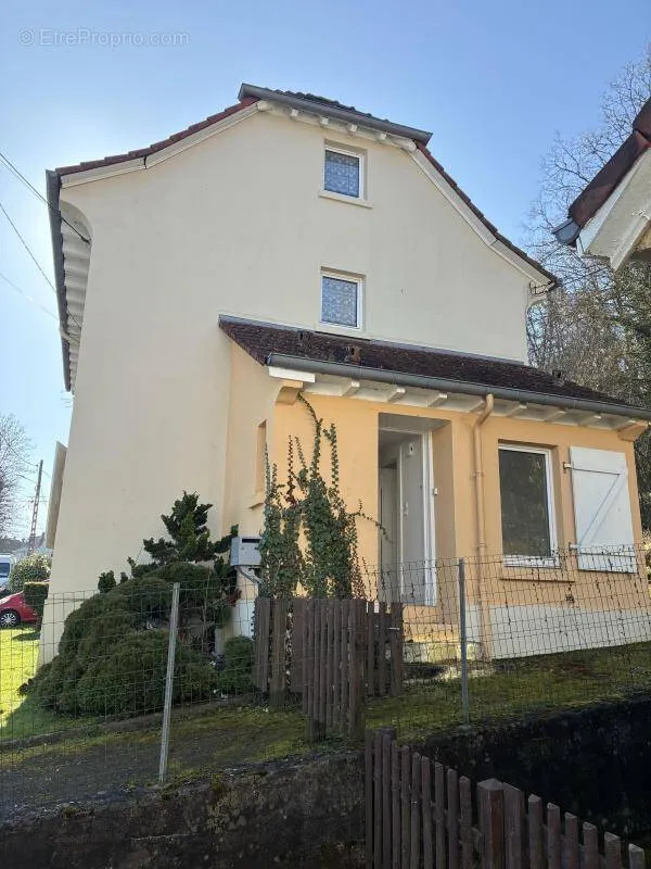 Välivaade - Semi-detached House with Garden in Sarreguemines