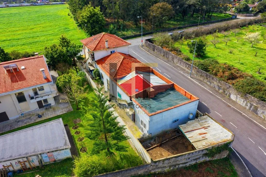 Õhuvaade - Versatile Property with Multiple Units in Castêlo da Maia